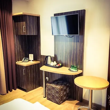 Hotel Airotel 3*