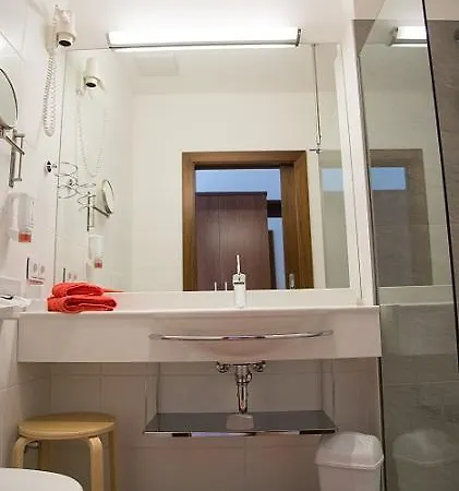 Hotel Airotel 3*